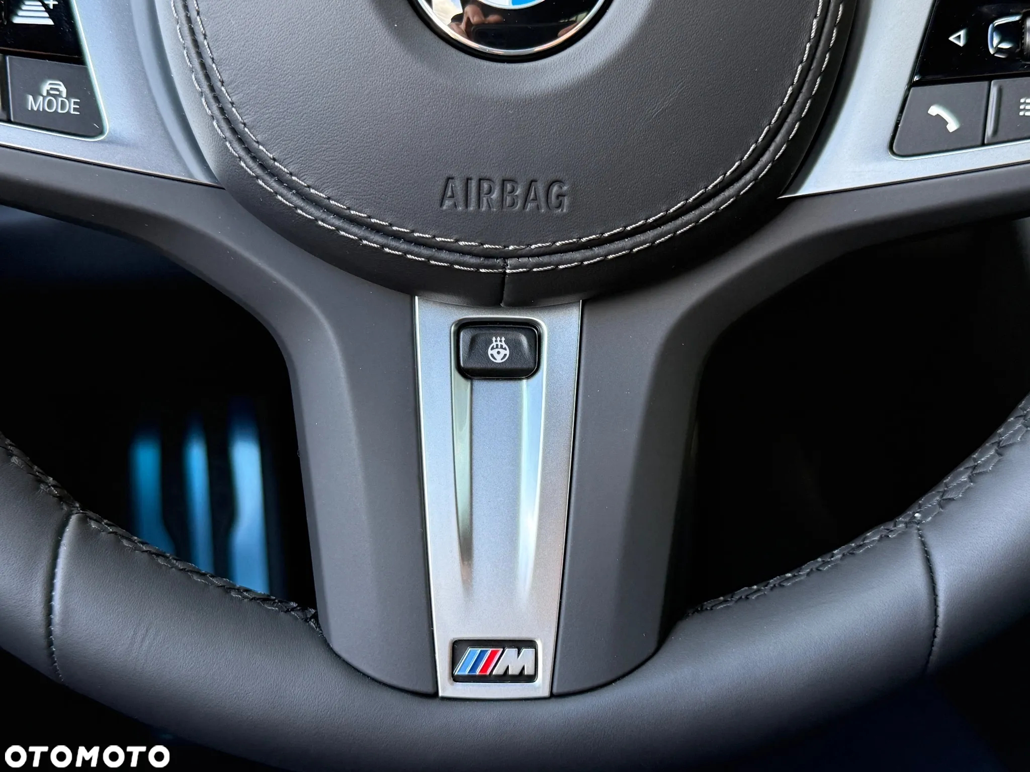 BMW Seria 8 - 26