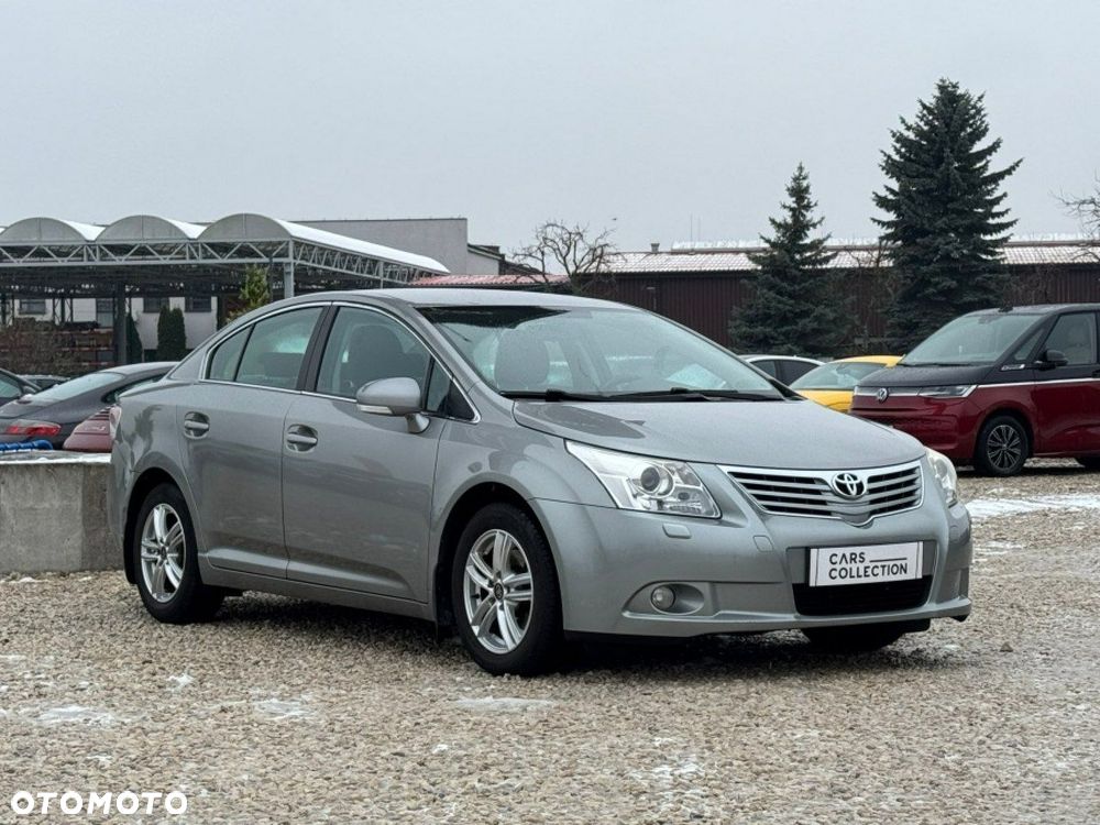Toyota Avensis 1.8 Life - 2