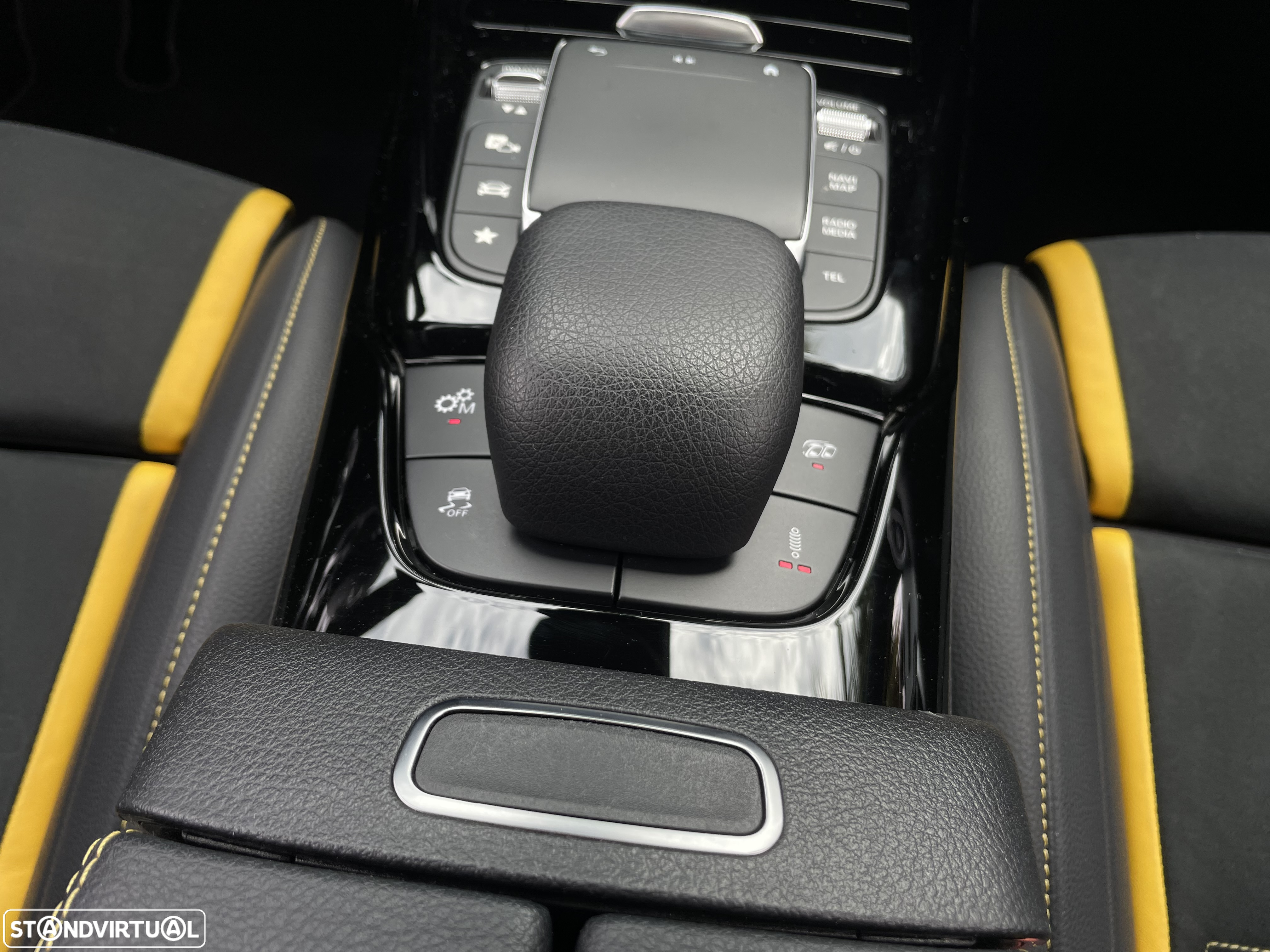 Mercedes-Benz A 45 AMG S 4Matic+ - 42