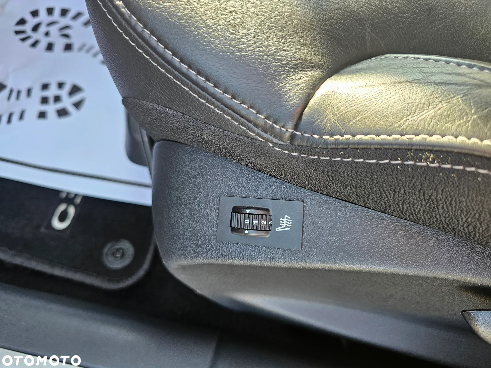 Citroën C3 e-HDi 90 FAP EGS6 Exclusive - 12