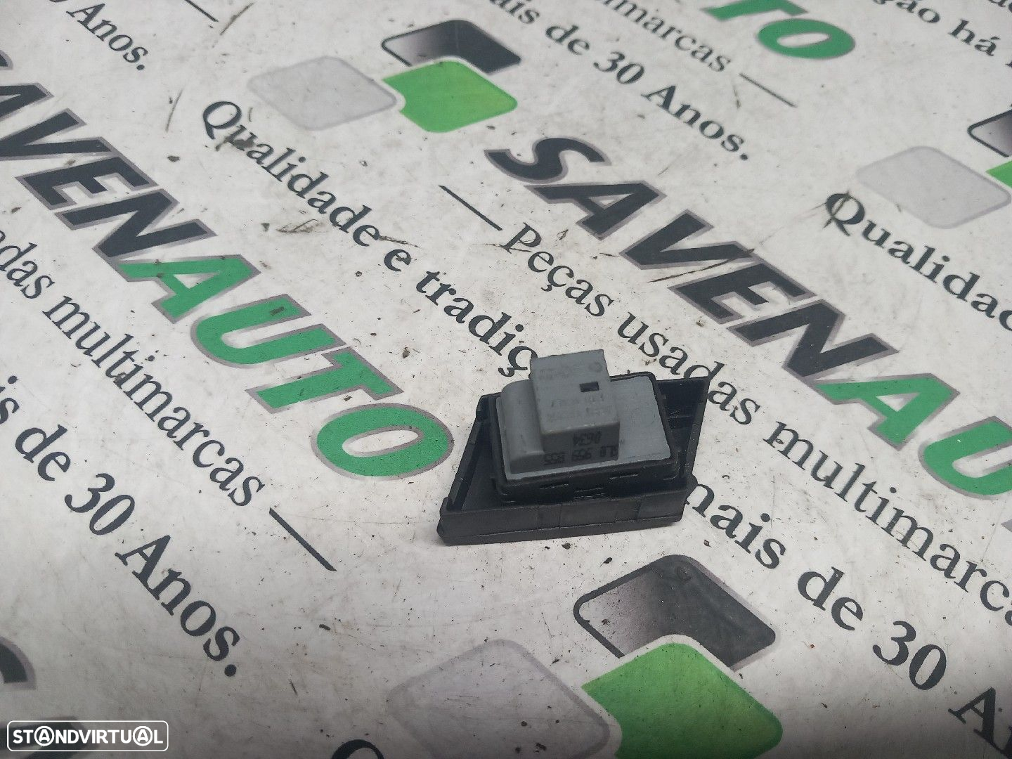 Botão / Botões / Comutador Vidro Esq Seat Cordoba (6L2) - 2