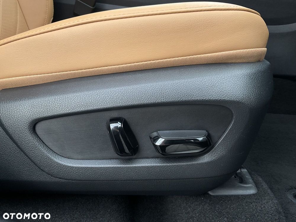 Lexus NX - 12