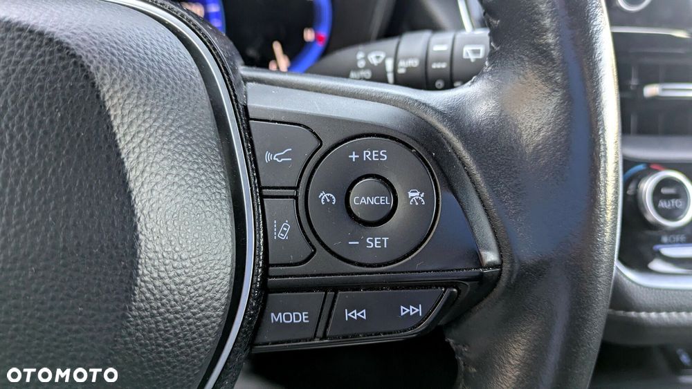 Toyota Corolla 1.8 Hybrid Comfort - 20