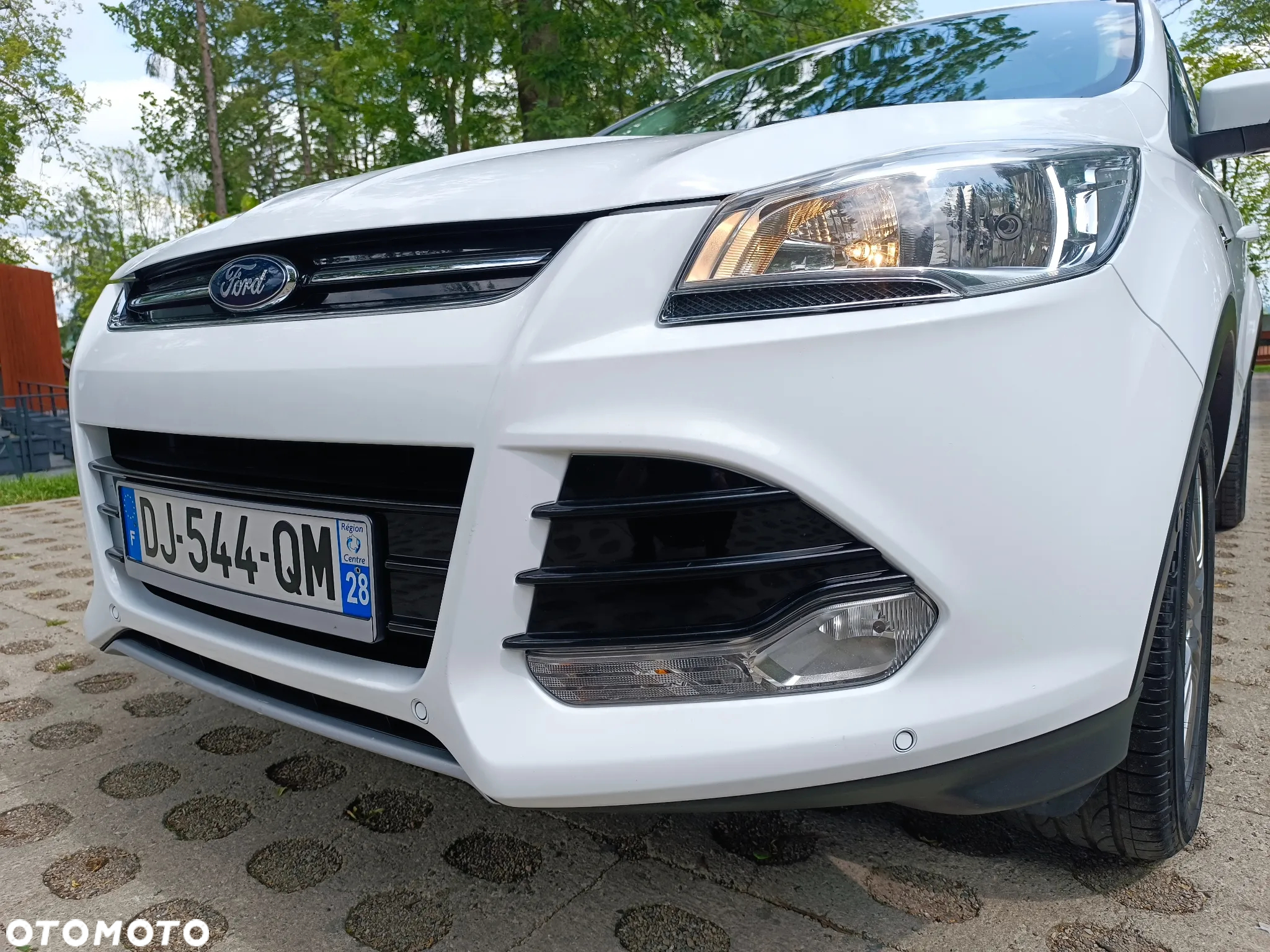 Ford Kuga 2.0 TDCi 2x4 Titanium - 17