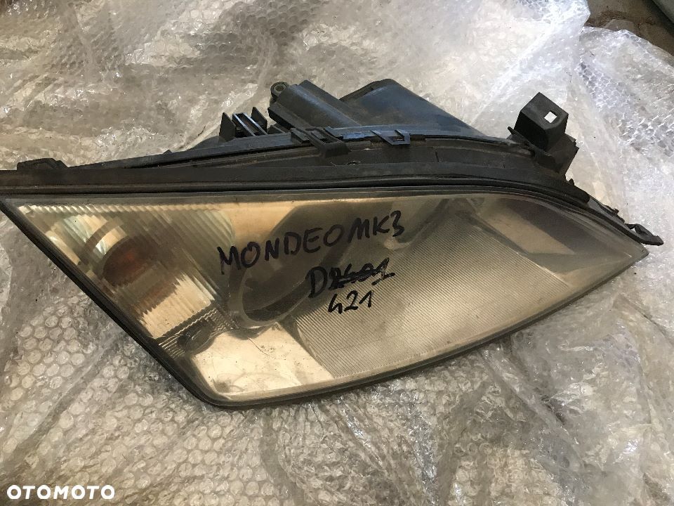 Lampa przednia prawa Mondeo MK3 - 2