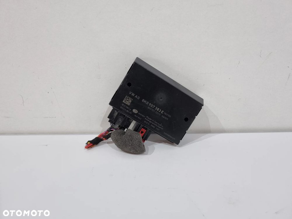 AUDI A4 B8 A5 8T MODUŁ STEROWNIK HAKA 8K0907383E - 1