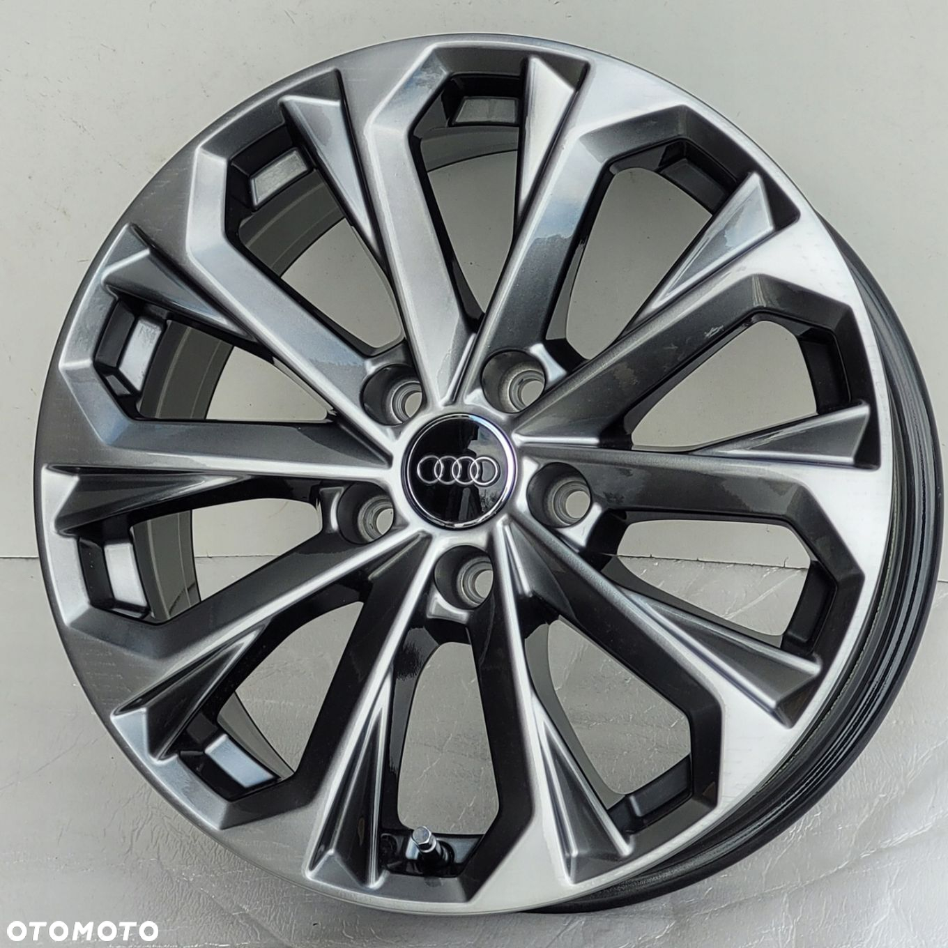 FELGI AUDI A4 A5 A6 A3 Q2 Q3 Q5 S-Line 17 OE 8W0601025L ORYGINALNE - 2