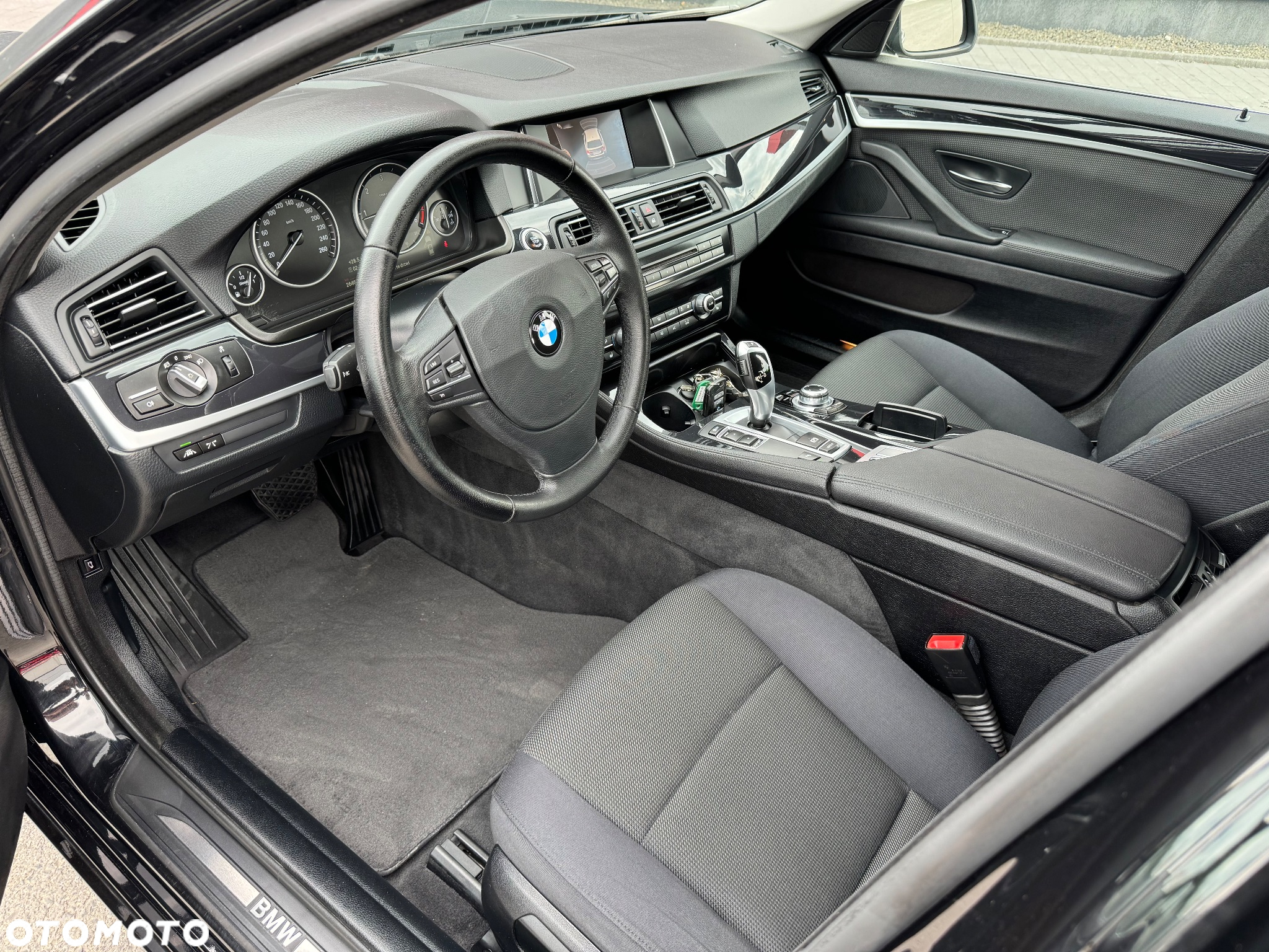 BMW Seria 5 520d - 5