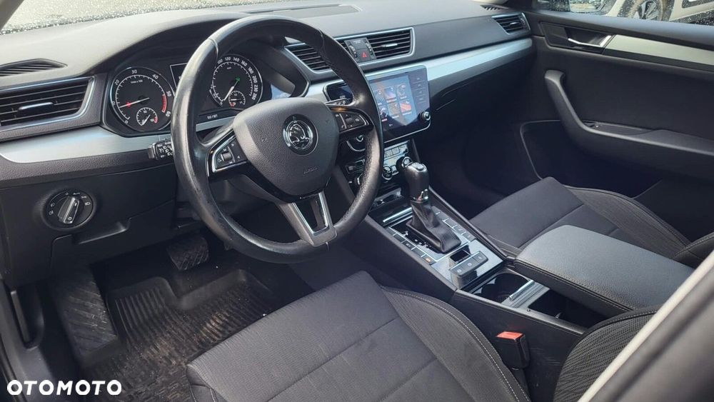 Skoda Superb 2.0 TDI SCR 4x4 Ambition DSG - 10