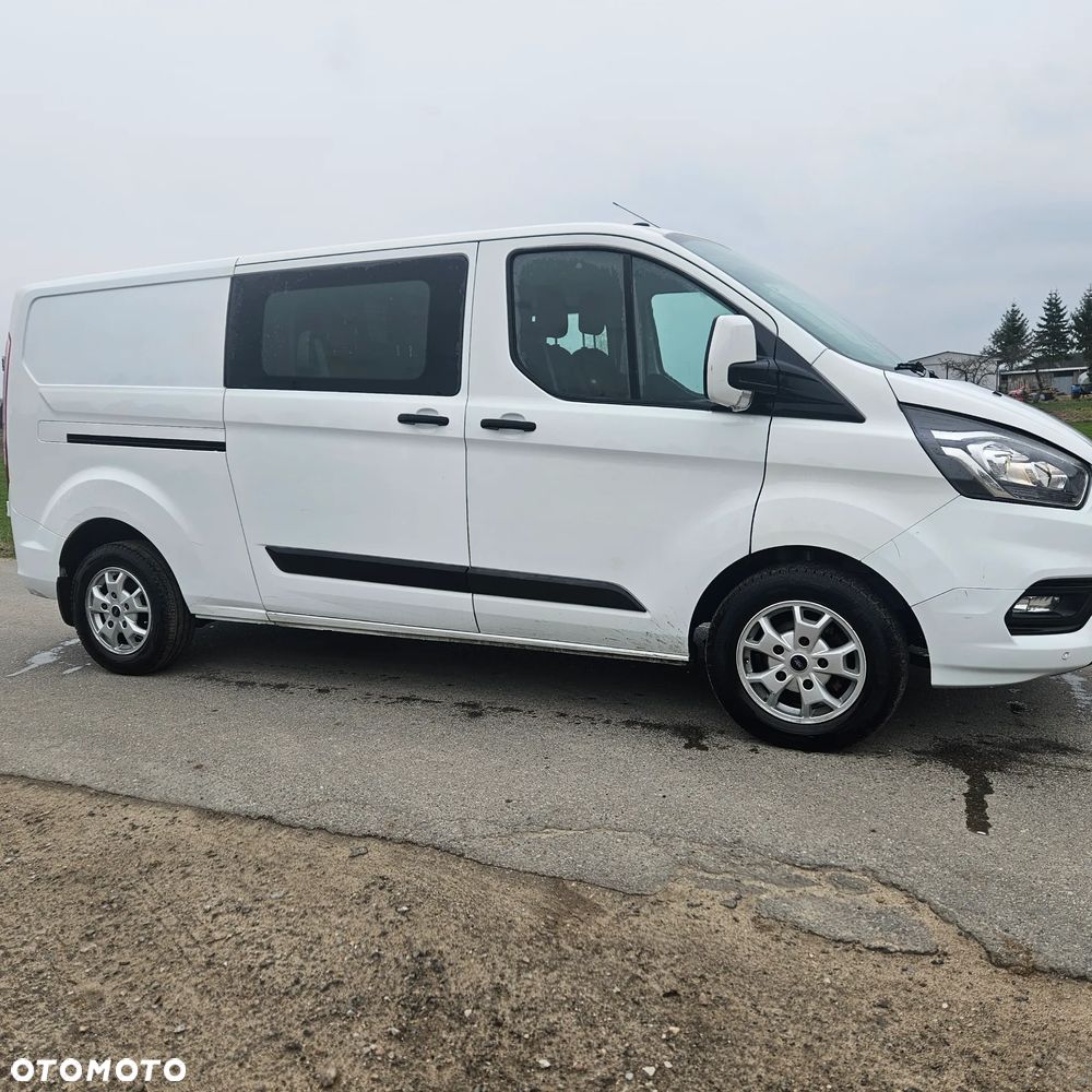 Ford TRANSIT CUSTOM - 4