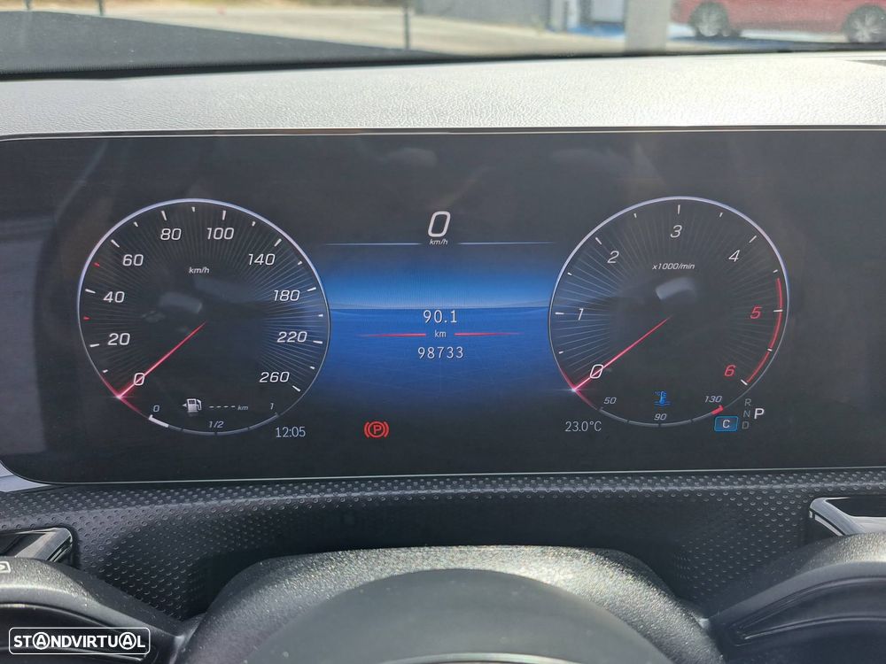 Mercedes-Benz CLA 180 d Shooting Brake AMG Line Aut. - 29