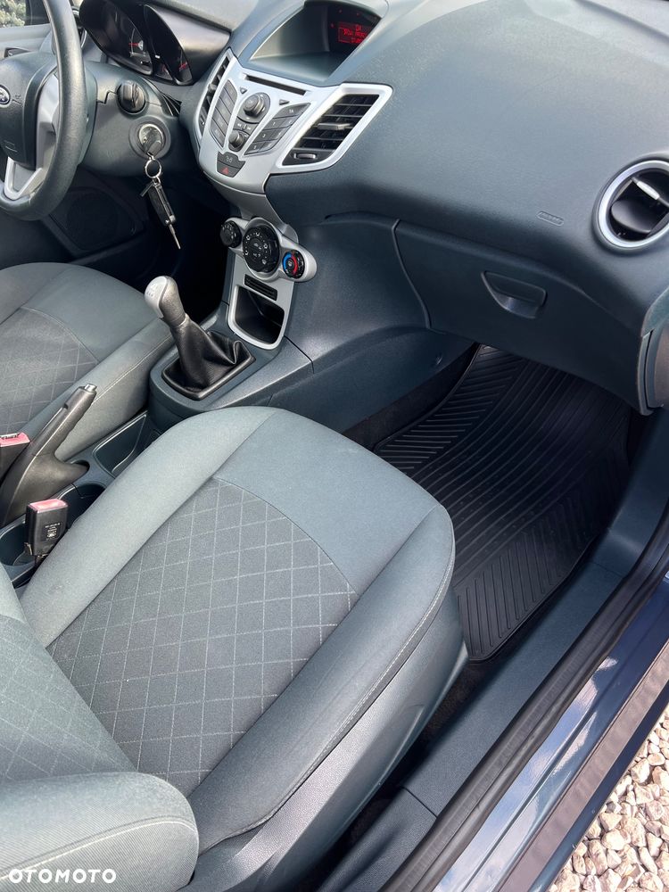 Ford Fiesta 1.25 Ambiente - 8