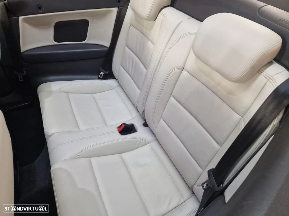 VW Golf Cabriolet 1.6 TDI BlueMotion Exclusive - 14