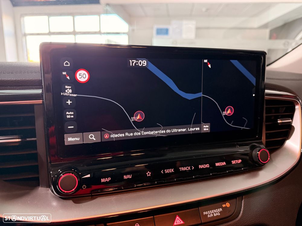 Kia XCeed - 12
