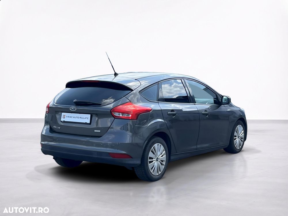 Ford Focus - 7