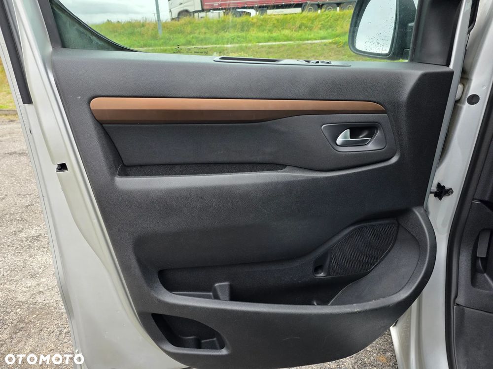 Toyota Proace Verso 1.6 D4-D Compact Business - 19