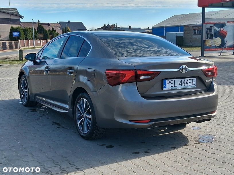 Toyota Avensis 1.8 Premium - 5
