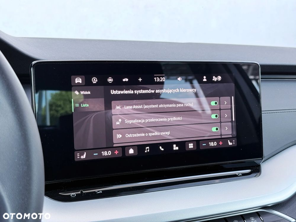 Skoda Octavia 1.5 TSI mHEV Selection DSG - 36