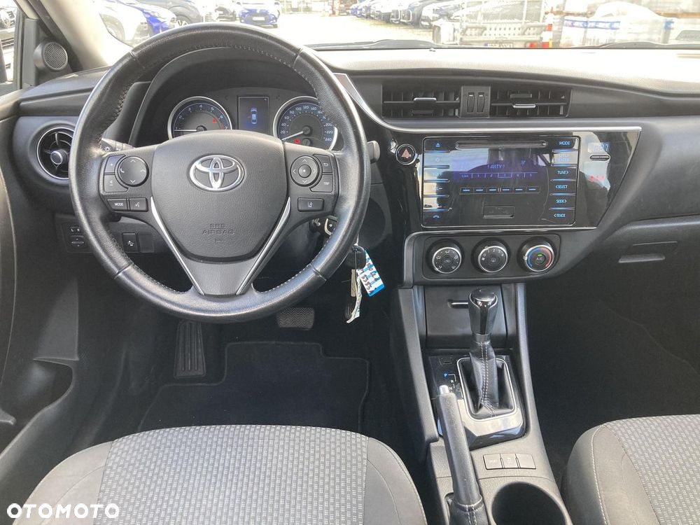 Toyota Corolla 1.6 Premium MS - 23