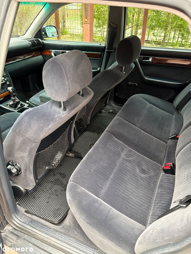 Audi A6 Limousine 2.8 - 8
