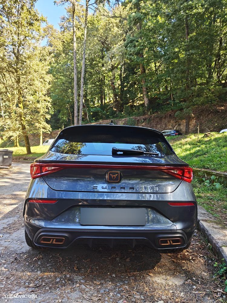 Cupra Leon 1.4 e-Hybrid (180 kW System) VZ - 2