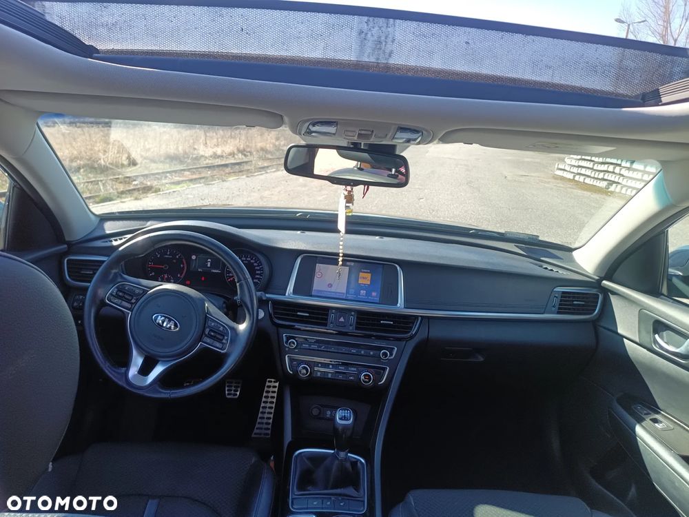 Kia Optima - 28