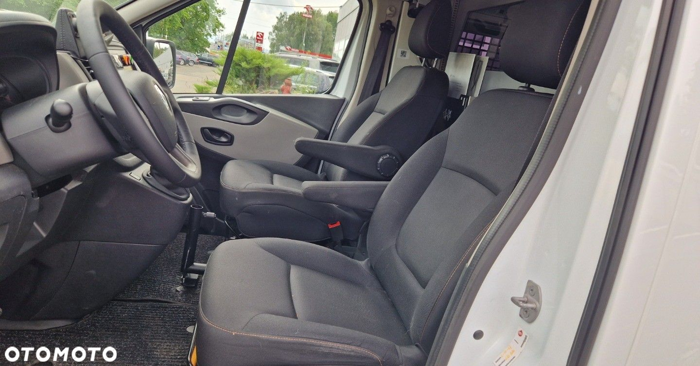 Renault Trafic - 16