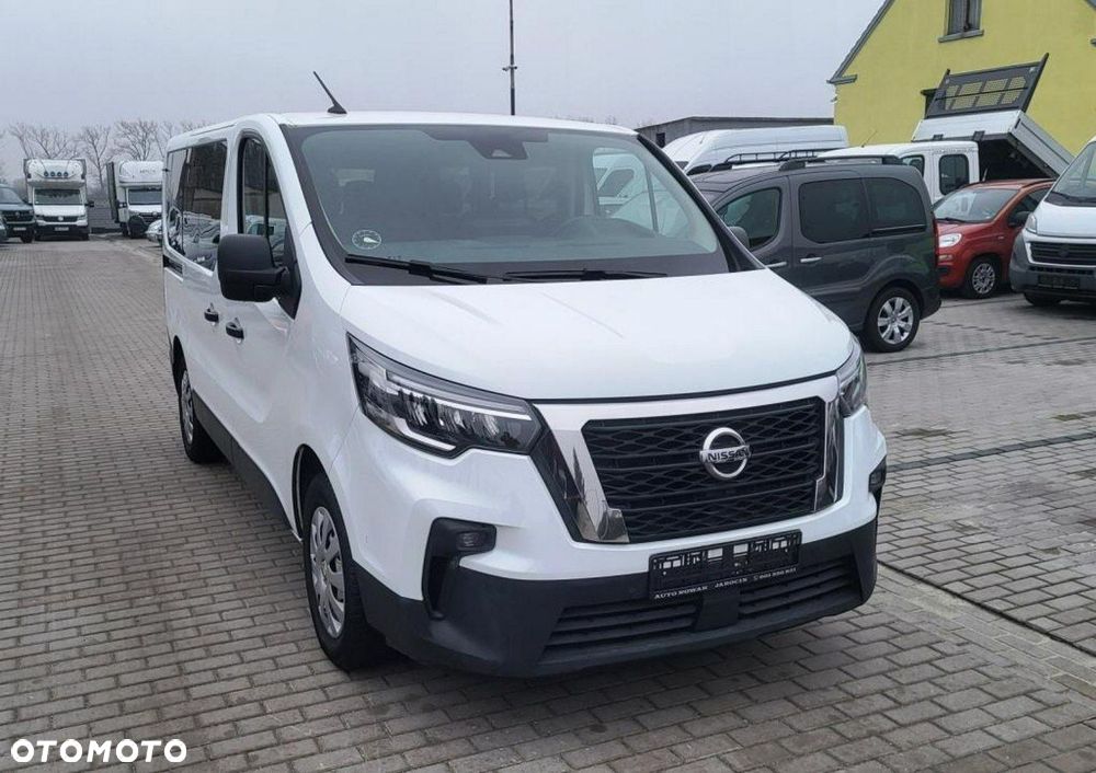 Nissan NV300