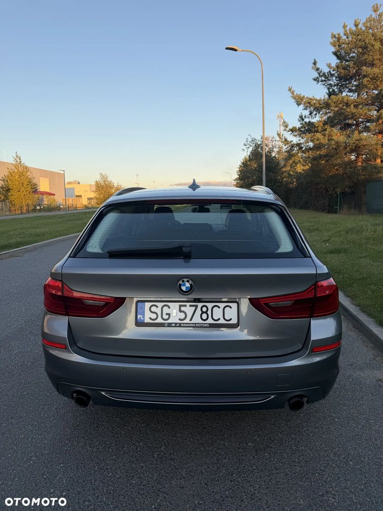 BMW Seria 5 520d xDrive Sport Line sport - 3