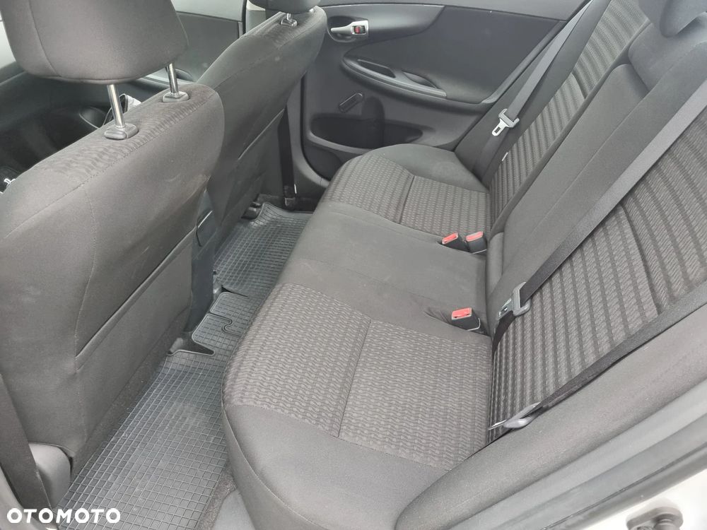 Toyota Corolla 1.6 Terra - 16