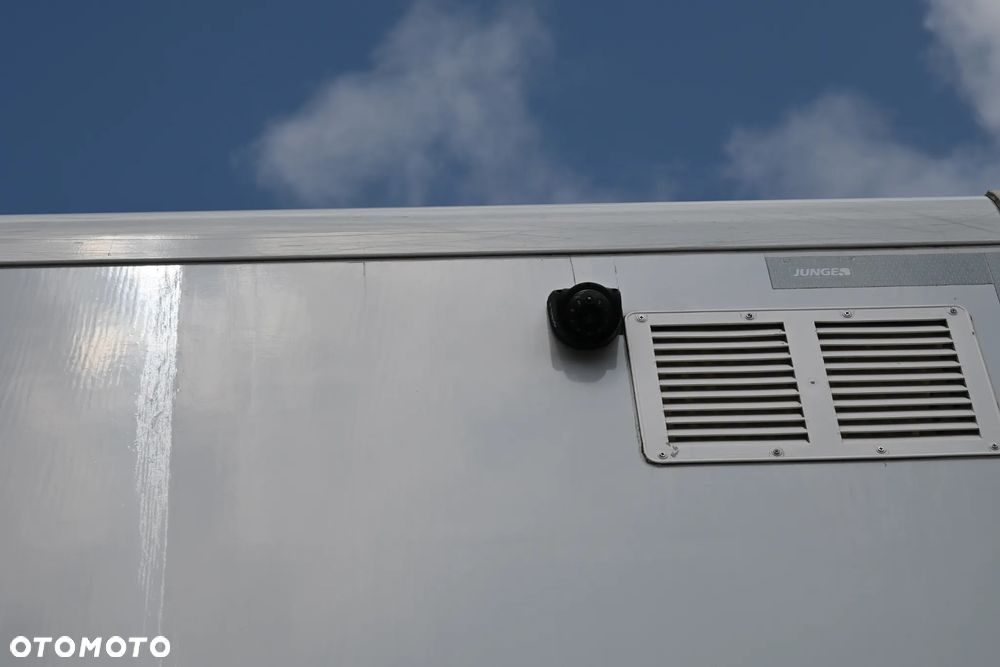 Mercedes-Benz Atego 1527 kontener 7,25 winda 2 T klima kamery - 10