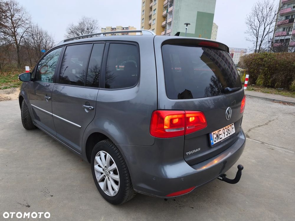 Volkswagen Touran - 2