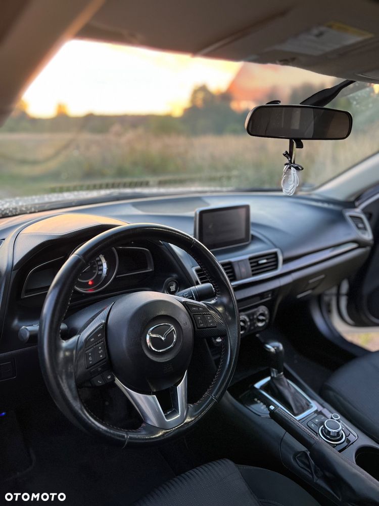 Mazda 3 - 10