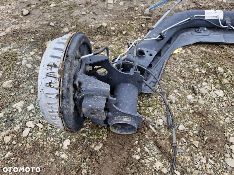 RENAULT TWINGO III 3 1.0 B BELKA ZAWIESZENIA TYŁ OŚ TYLNA - 8