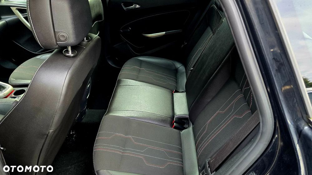 Opel Astra 1.4 Turbo Cosmo - 15