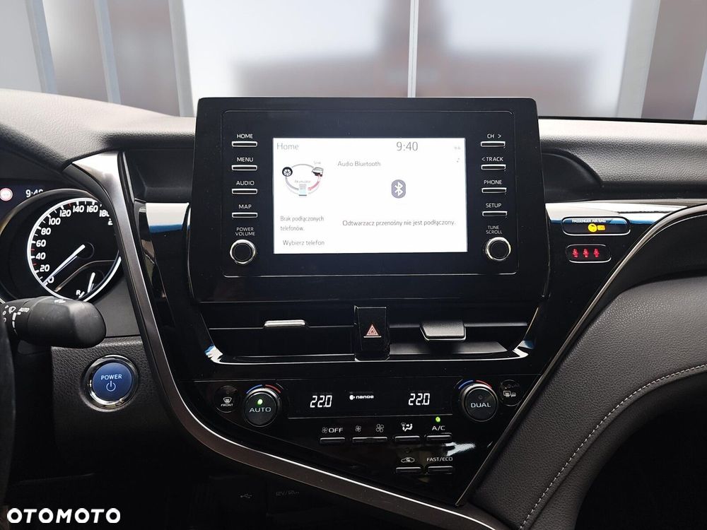 Toyota Camry 2.5 Hybrid Comfort CVT - 18