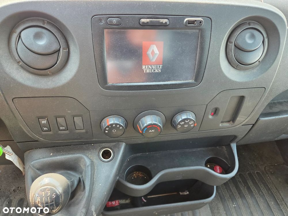 Renault Master - 18