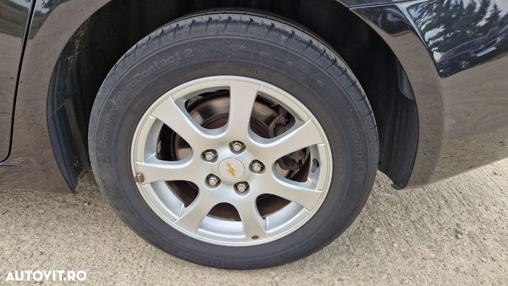 Chevrolet Cruze - 14