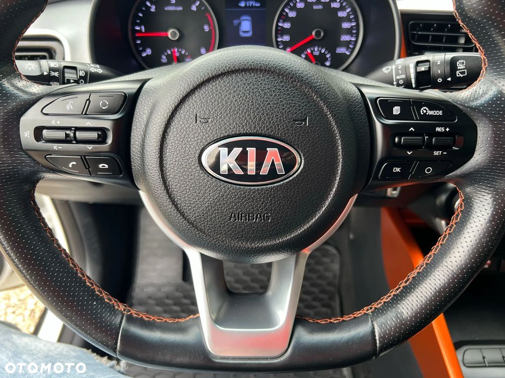 Kia Stonic 1.6 CRDi SCR L - 26