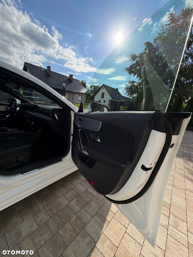 Mercedes-Benz CLA 180 AMG Line 7G-DCT - 7