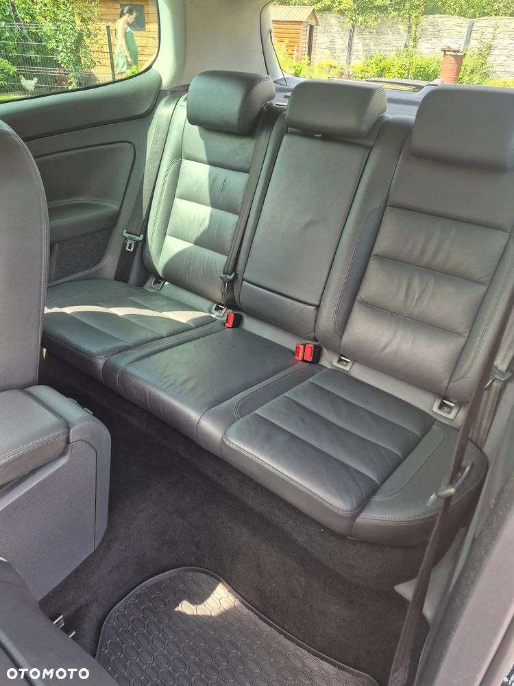 Volkswagen Golf 1.6 FSI Sportline - 10