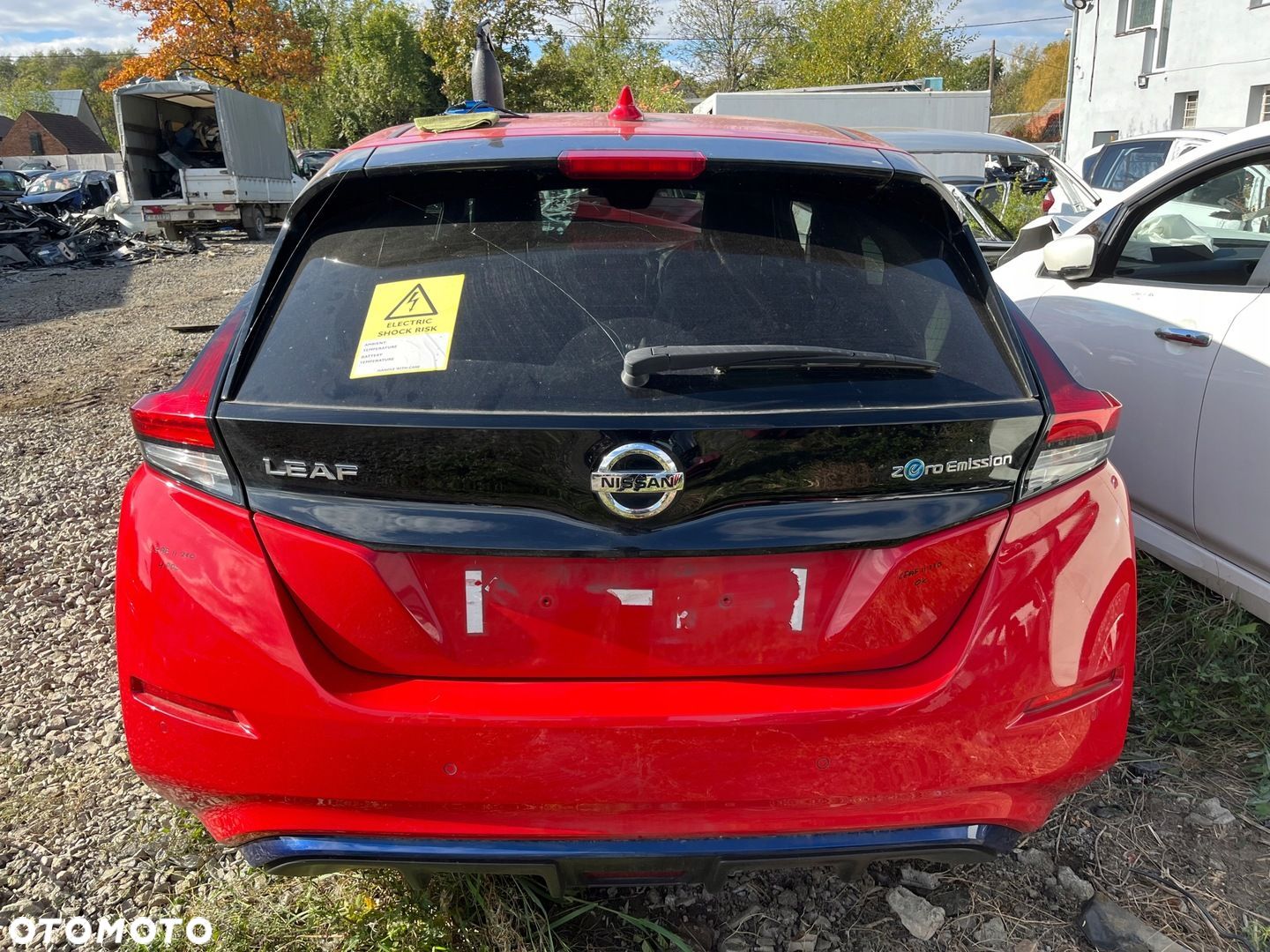 KLAPA BAGAŻNIKA NISSAN LEAF ZE1 II 2 KOLOR Z10 - 1