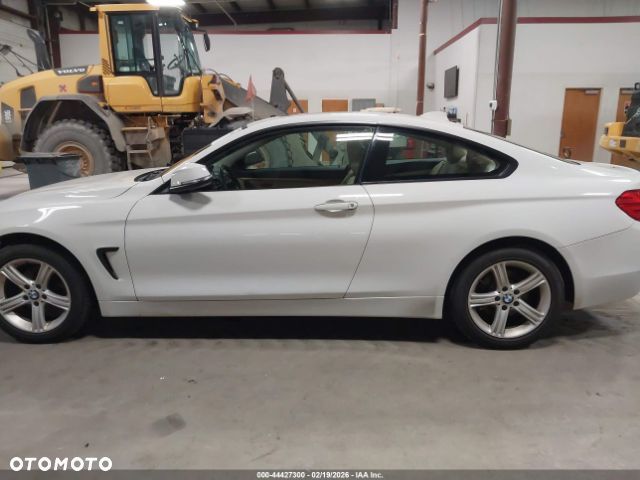 BMW Seria 4 428i xDrive Sport-Aut Sport Line - 4