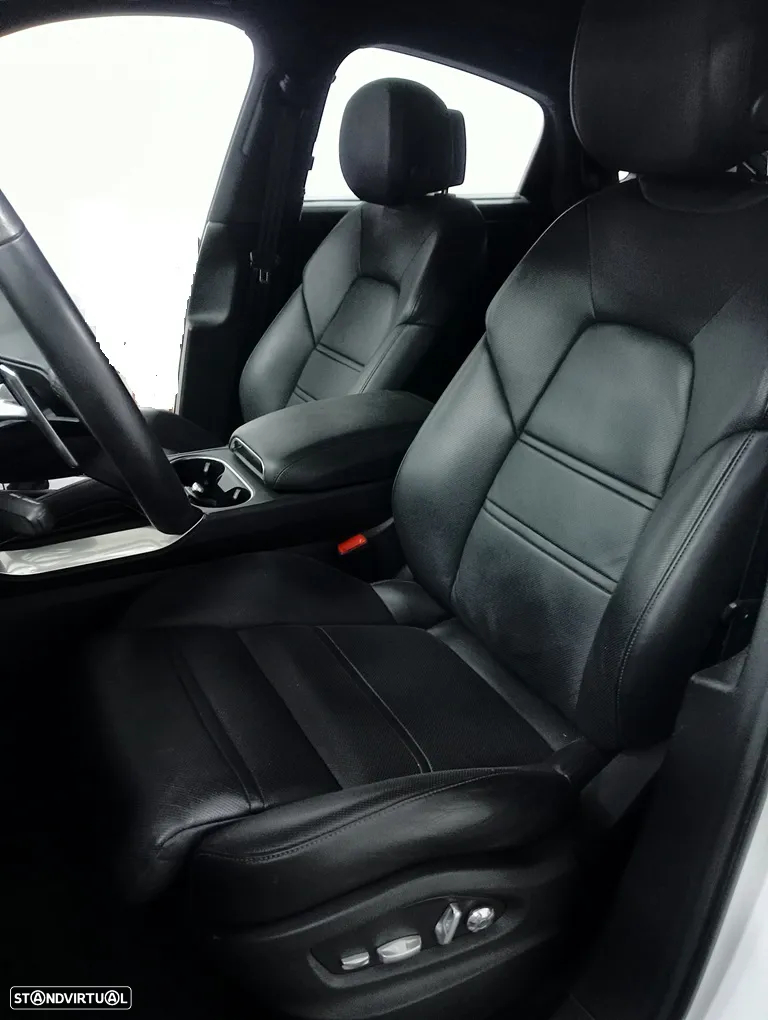 Porsche Cayenne Coupé Turbo S E-Hybrid - 15