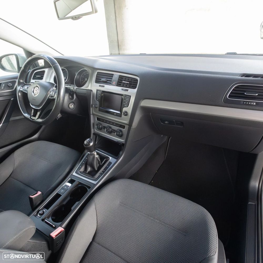 VW Golf Variant 1.6 TDi BlueMotion Confortline - 12