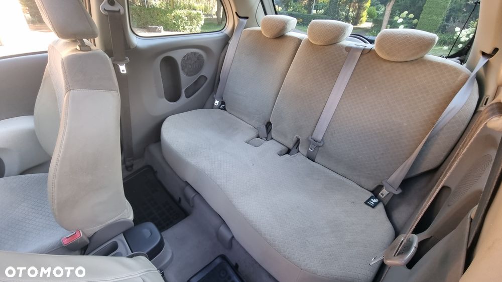 Nissan Micra - 6