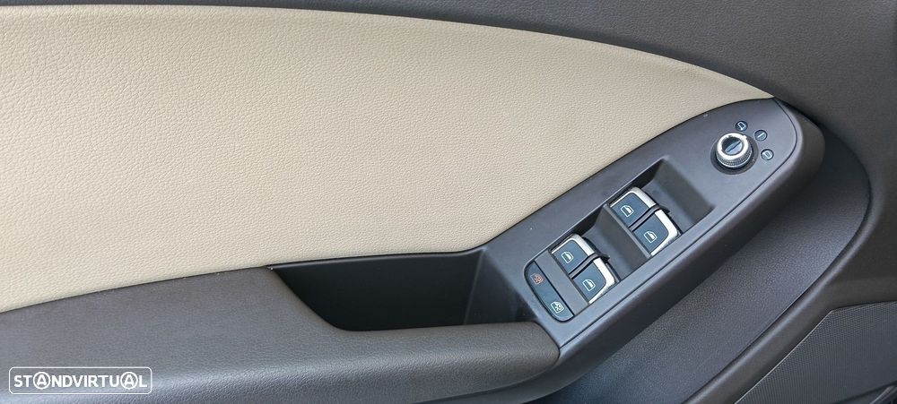Audi A4 Avant 2.0 TDI exclusive - 15