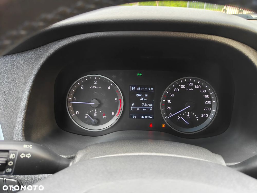 Hyundai Tucson blue 1.7 CRDi 2WD DCT Premium - 29