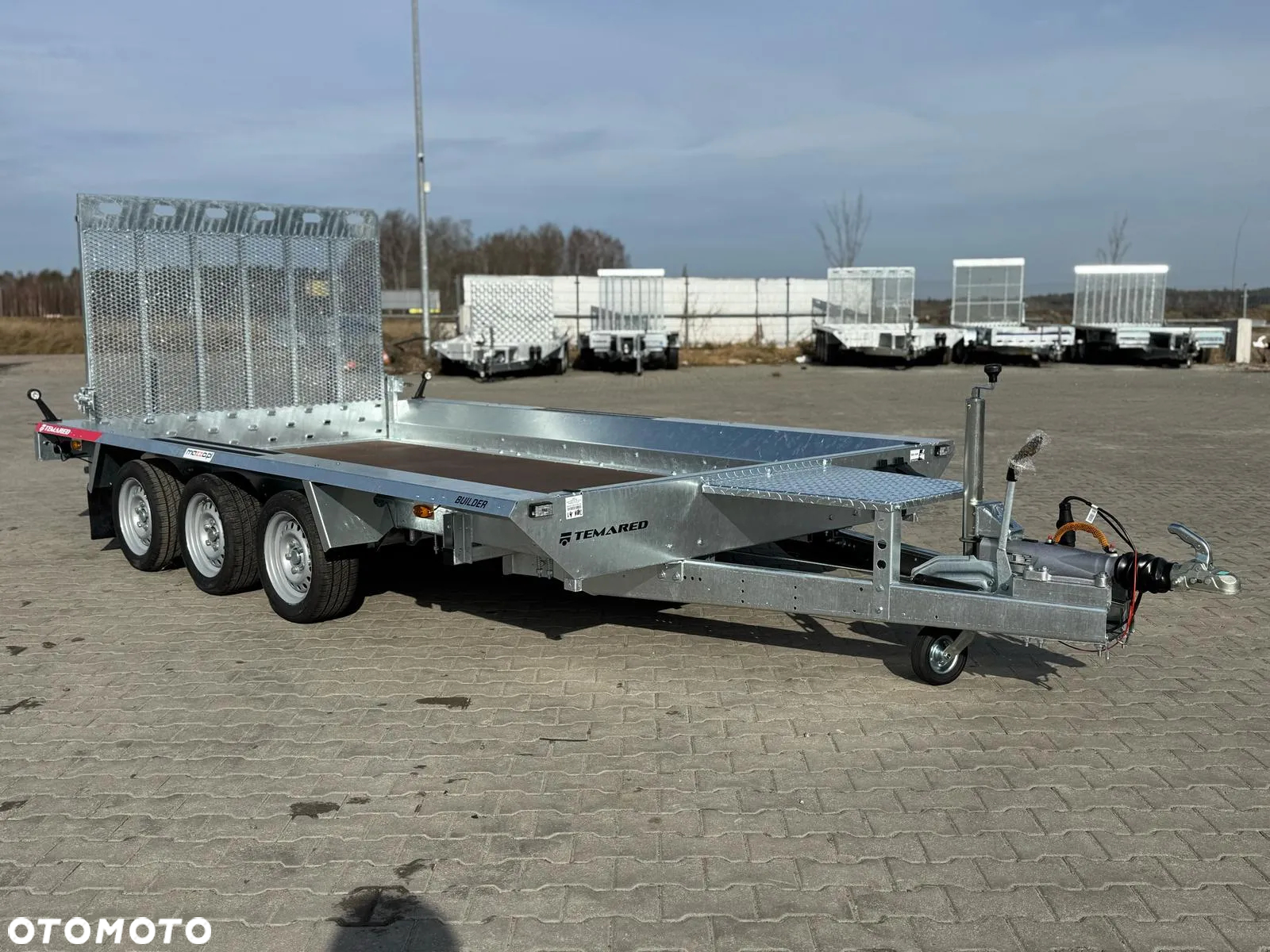 TEMARED Przyczepa koparkowa budowlanka 400x180cm DMC3500kg 3-osiowa z trapem - 14