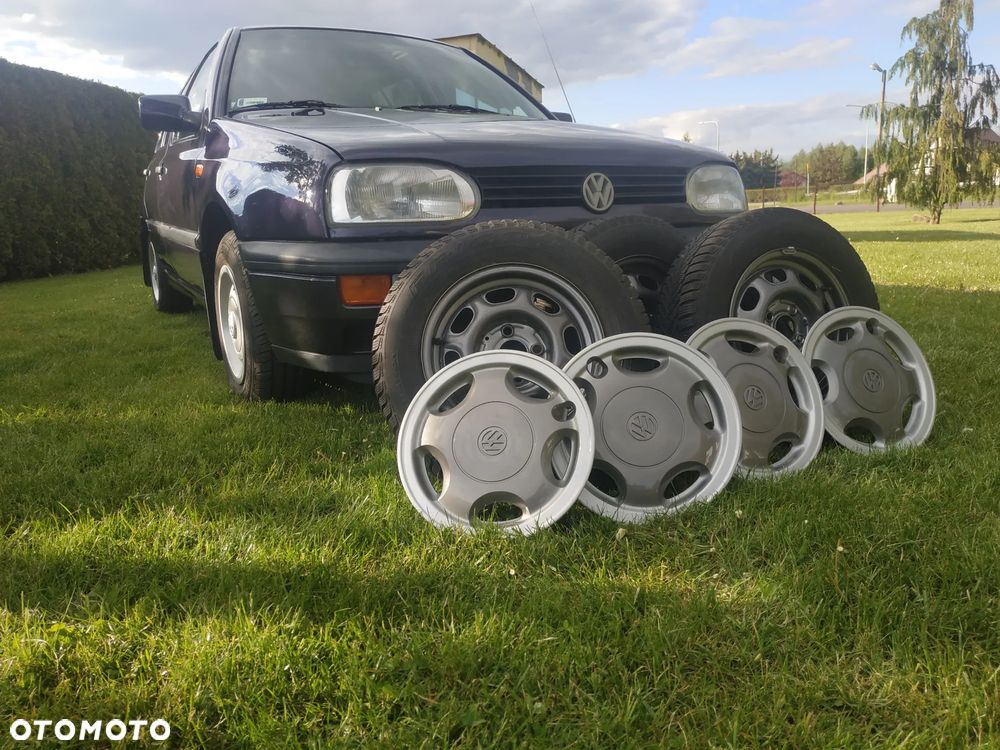 Volkswagen Golf 1.8 GL - 1